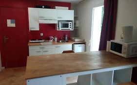 Studio En Rez-De-Jardin Dans La Verdure