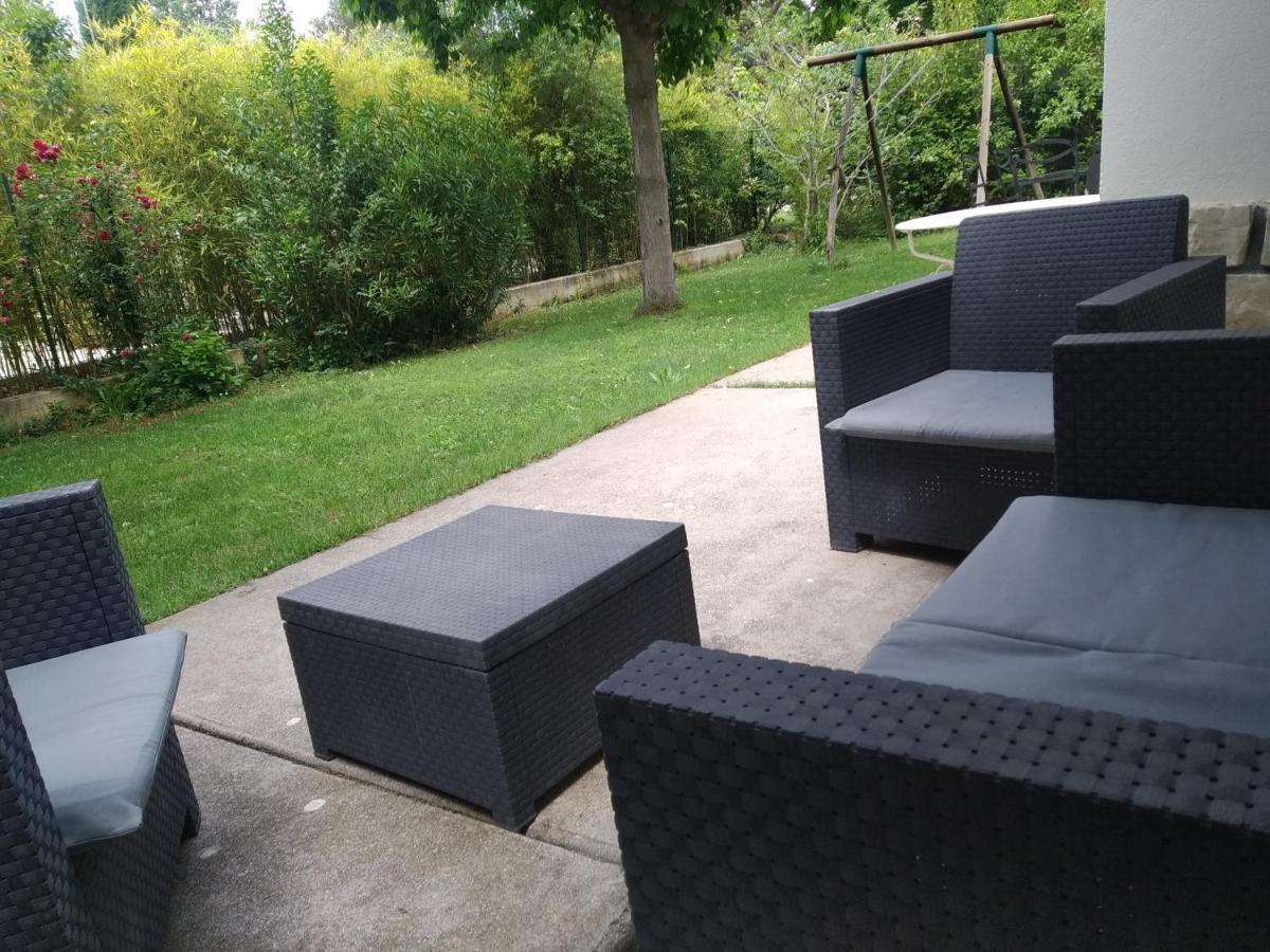 Appartement Studio En Rez-De-Jardin Dans La Verdure à Aix-en-Provence Extérieur photo